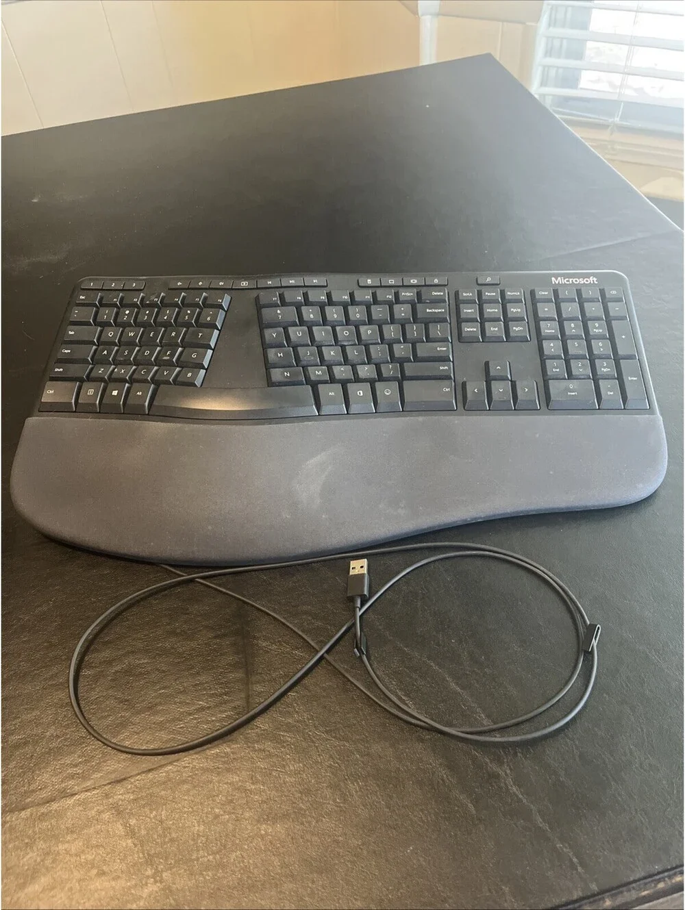 Microsoft 1878 Ergonomic Keyboard Wired USB Split Layout Wrist Rest - Very Clean